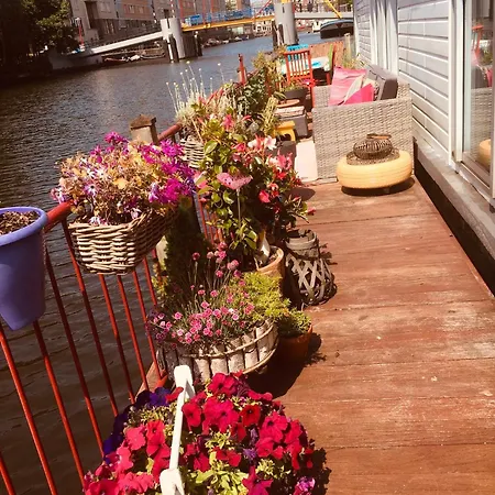 Penzion Anna's Houseboat Amsterdam