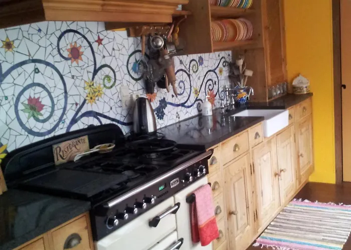 Konukevi Anna's Houseboat Amsterdam